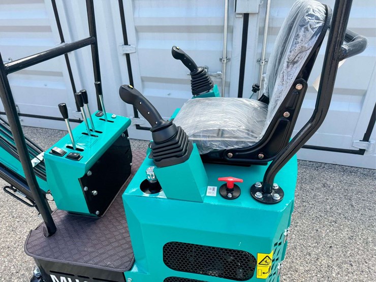 g-industrial-mh12rx-mini-excavator-...-unused-…-brand-new-battery-image-11