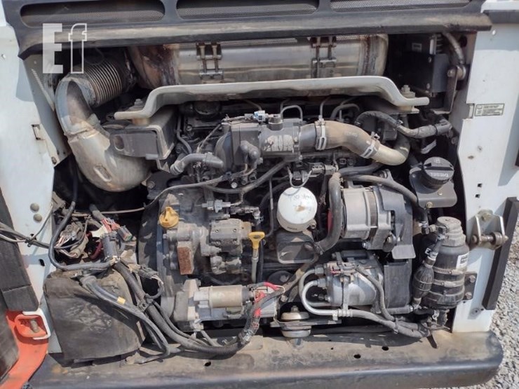 2016-bobcat-t770-image-39