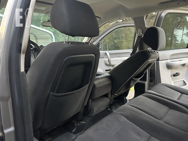 2012-chevrolet-2500hd-image-17