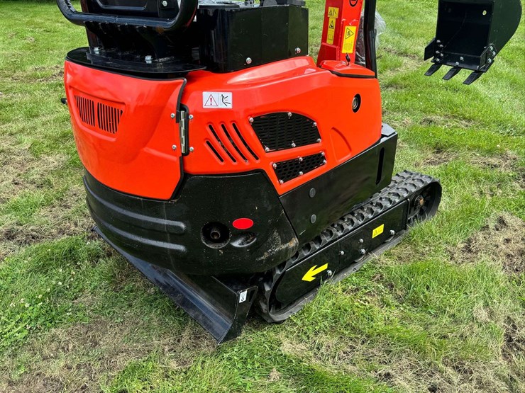 2025-industrial-nt18k-mini-excavator-...-unused...-brand-new-battery-installed-image-7