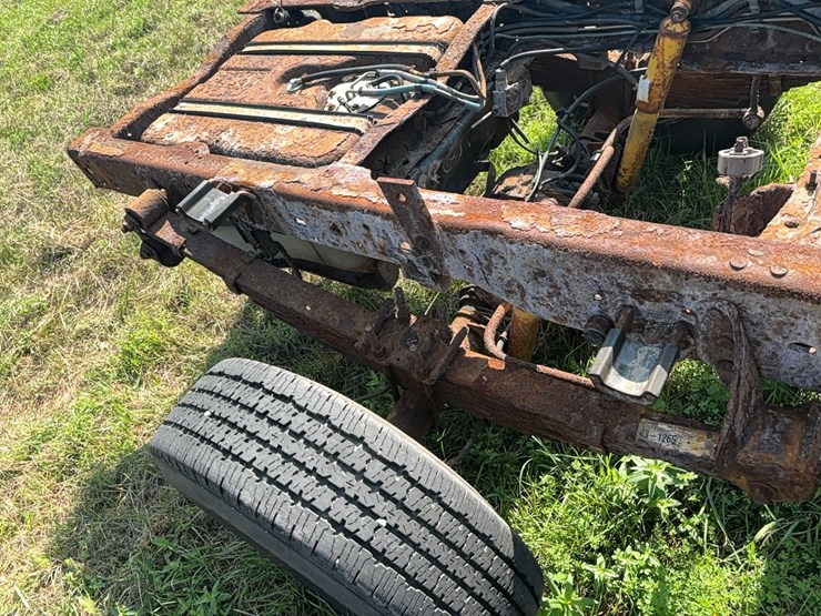 2004-ford-f350-xl-image-23