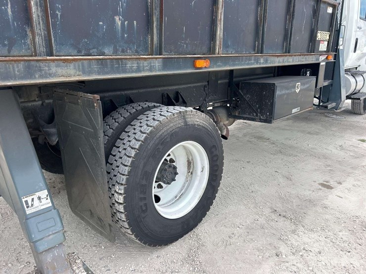 2014-international-durastar-4300-image-25