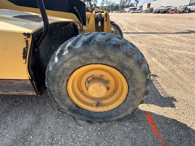 2005-caterpillar-th360b-image-34