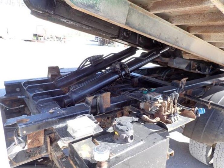 2016-ford-f550-xl-image-52