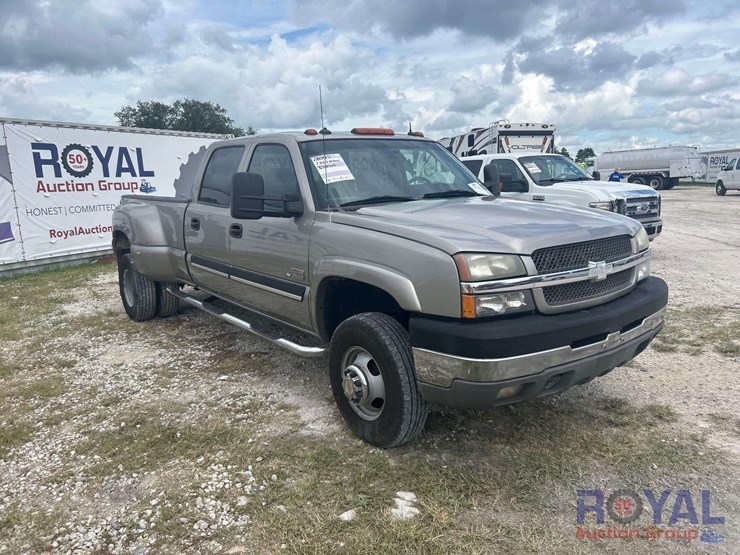 2003-chevrolet-silverado-3500-image-4
