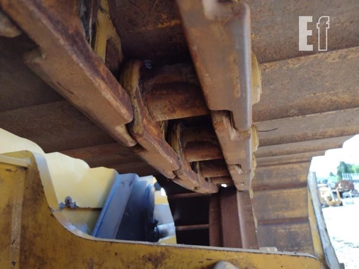 2022-deere-450k-image-33