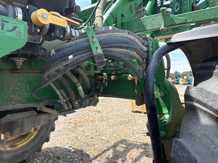 2018-john-deere-r4038-image-27