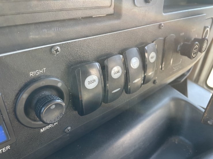 2014-chevrolet-express-paratransit-bus-image-27