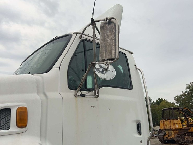 freightliner-sterling-s/a-daycab-truck-image-10