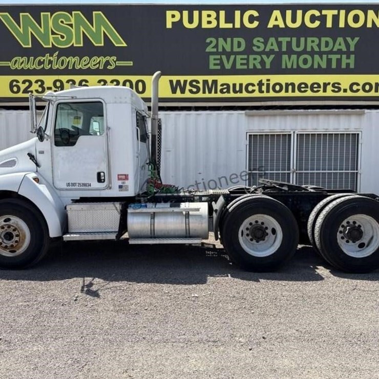 2006 KENWORTH T300