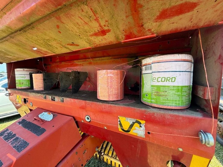 new-holland-647-autowrap-hay-baler-(sn-23208)-image-7