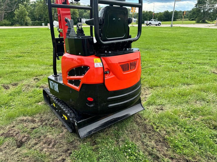 2025-industrial-nt18k-mini-excavator-...-unused...-brand-new-battery-installed-image-5