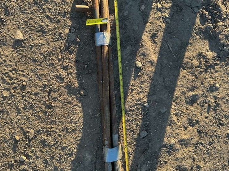 (4)-7/8"-x-36"-cement-anchors,-1-doesn't-have-a-bend,-hardware-in-picture-goes-with,-buying-all-for-image-3