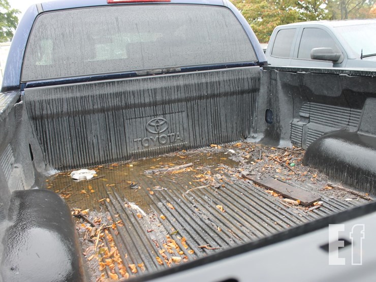 2010-toyota-tundra-image-10