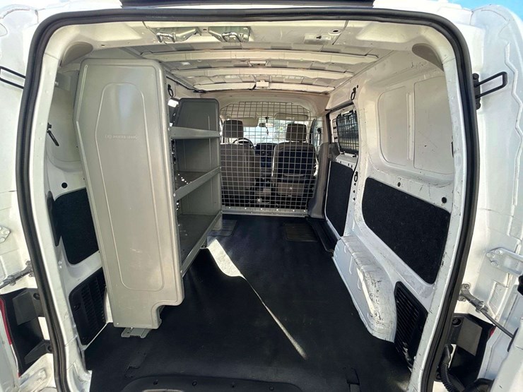 2020-nissan-nv200-image-23