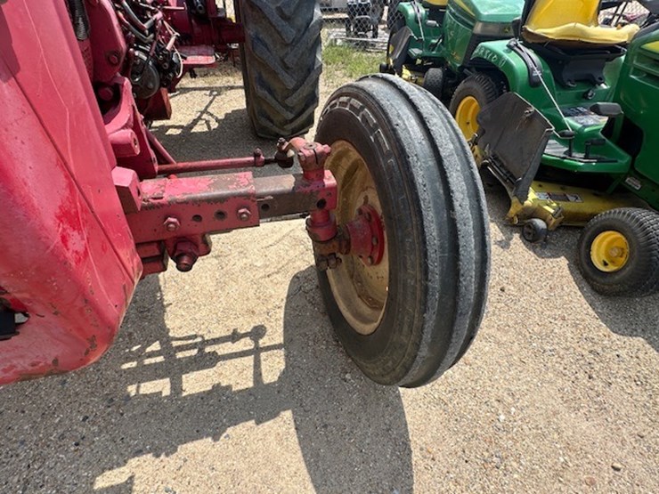 mahindra-575-di-image-39