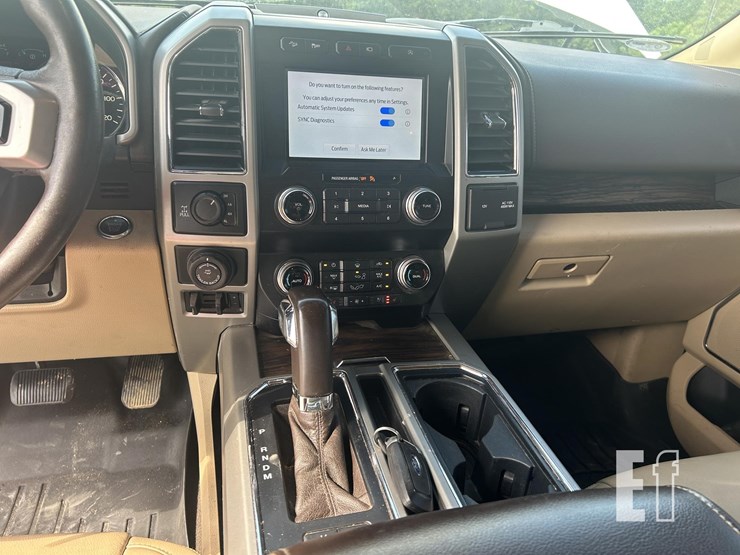 2020-ford-f150-image-17