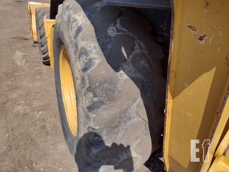 2017-deere-310sl-image-27