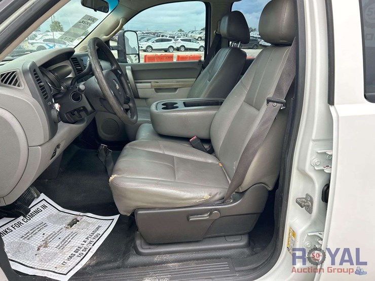 2012-chevrolet-silverado-1500-image-14