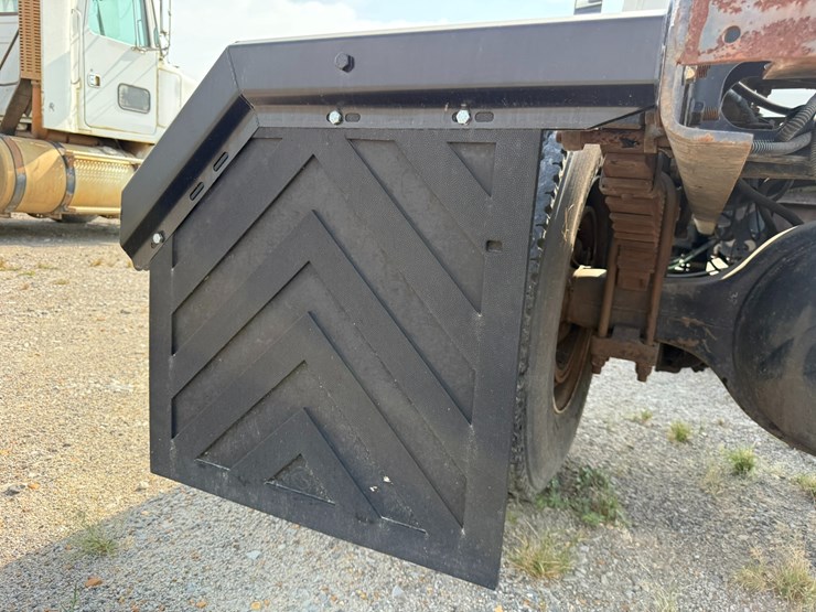 2006-international-durastar-4400-image-9