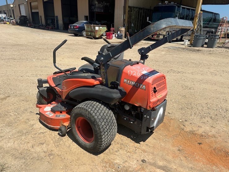 kubota-zd326-image-6
