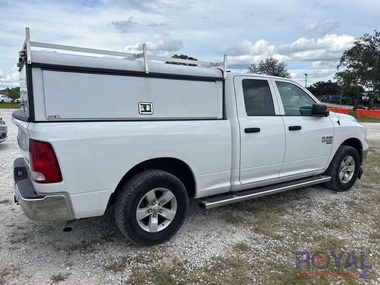2020-ram-1500-classic-image-4