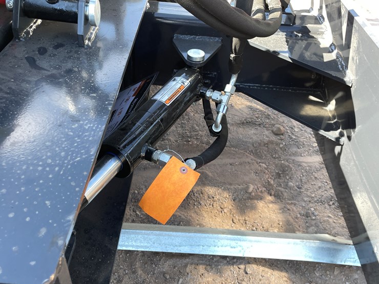 #4608-•-wolverine-6-way-dozer-blade-image-10