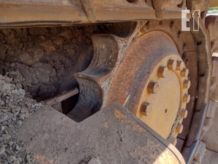 2012-deere-700j-lt-image-21