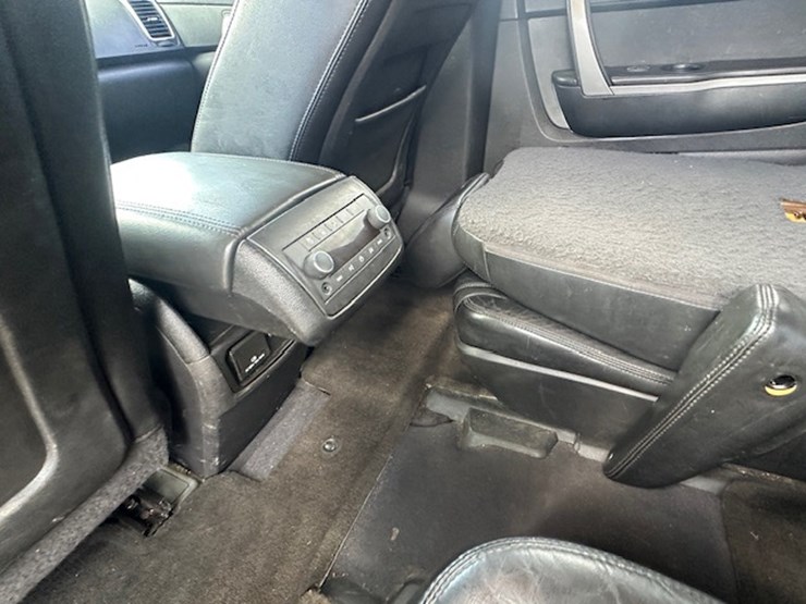 2011-gmc-acadia-image-27