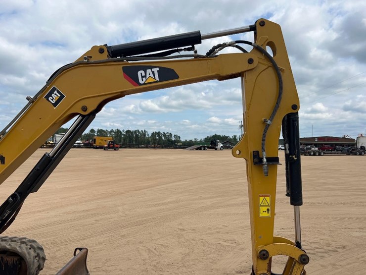 2020-caterpillar-303.5e2-cr-image-23