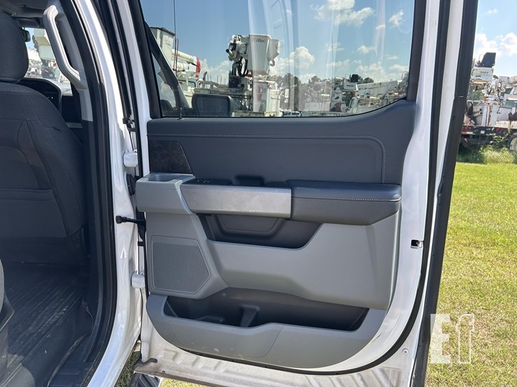 2021-ford-f150-image-33