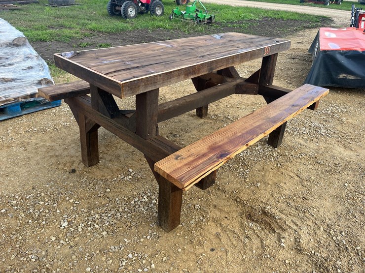 barnwood-picnic-table-image-3