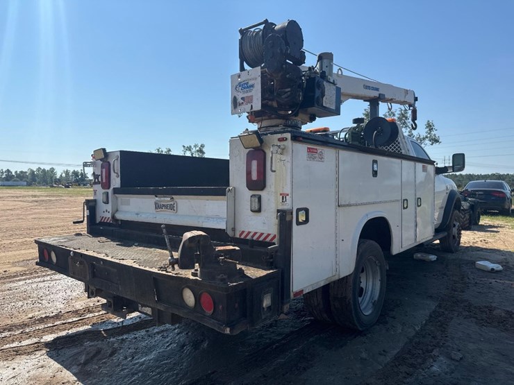 2019-dodge-ram-5500-image-6