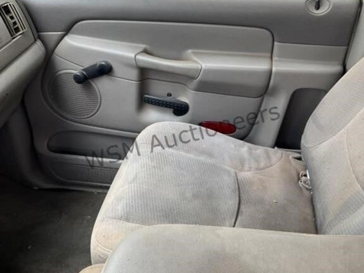 2005-dodge-1500-image-20