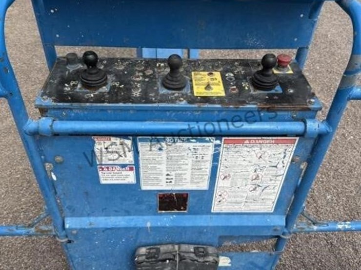 2008-genie-s85-image-24