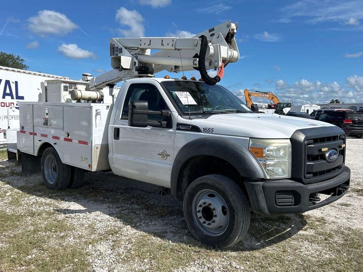 2014-ford-f550-image-2