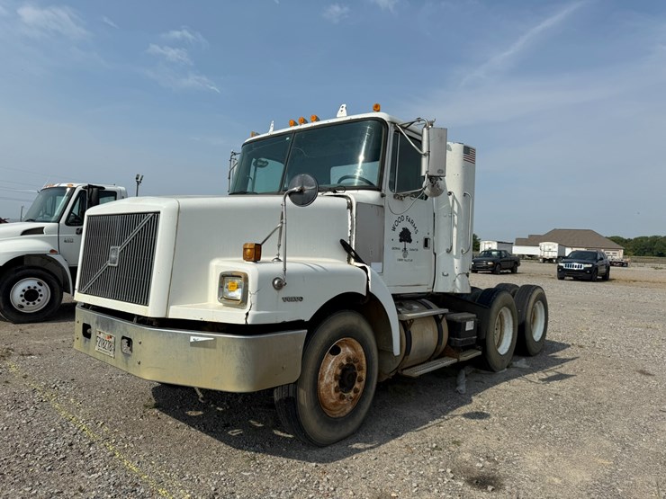1997-cummins-m11-image-1