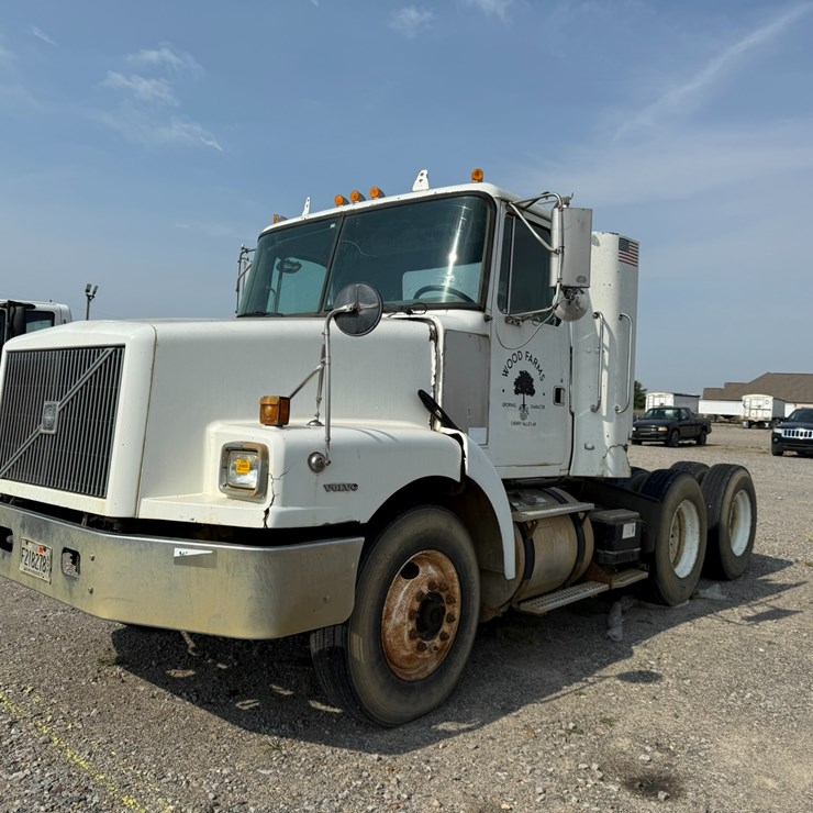 1997 CUMMINS M11