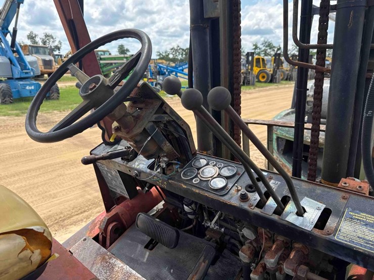 taylor-tdf-60s-straight-mast-forklift-image-14