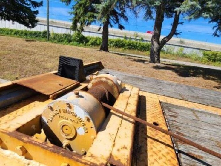 2010-trail-eze-35-ft-tri/a-tilt-&-load-trailer-1da-image-3