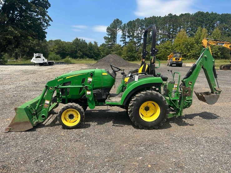 2021-john-deere-2032r-image-1