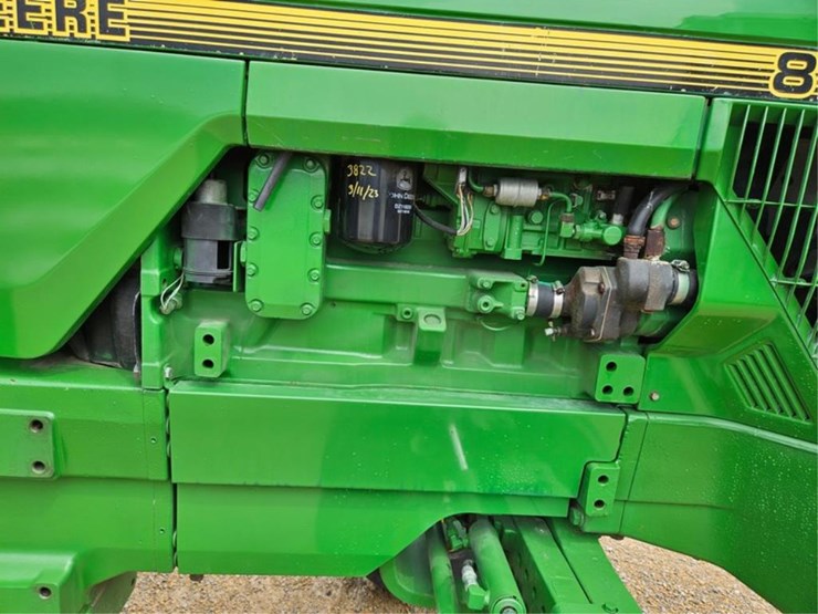 john-deere-8200-image-12