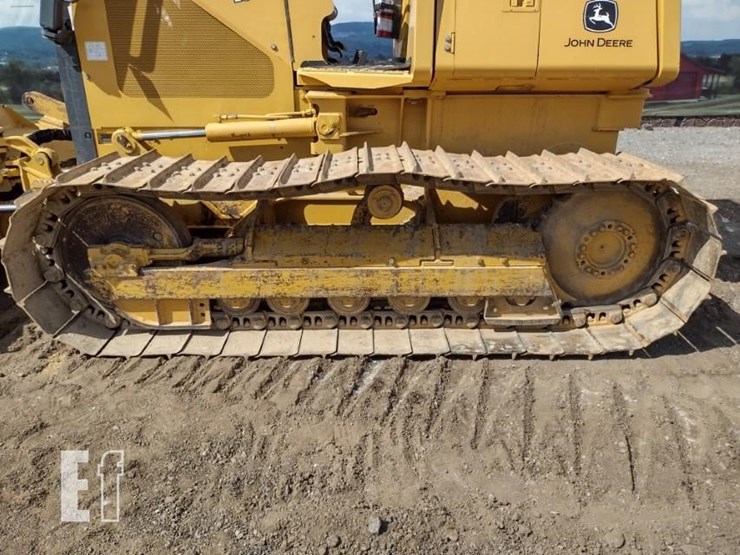 2004-deere-650h-image-18