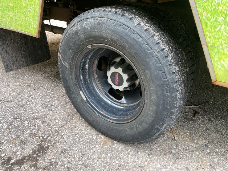 #9856-•-2011-gmc-box-truck-(has-wi-title)-image-13