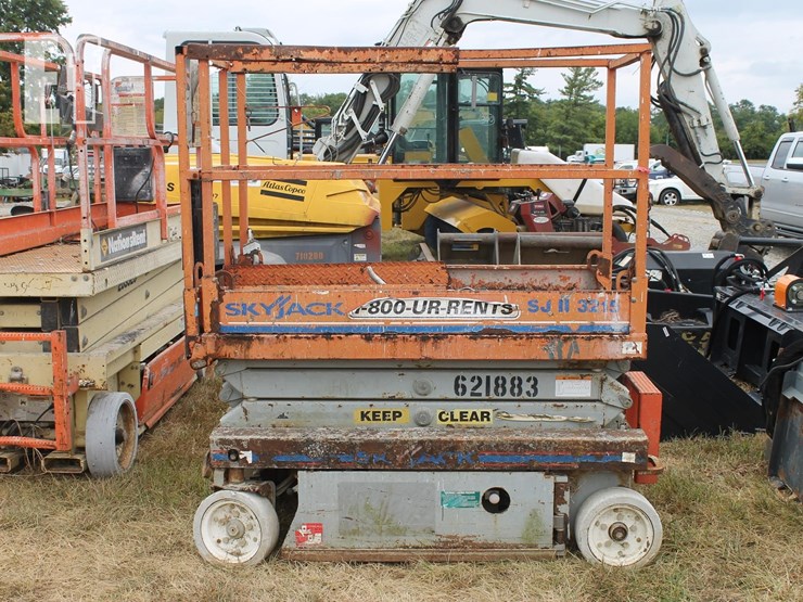 15'-scissor-lift-2965-image-2