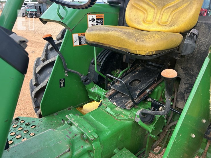john-deere-5203-image-11