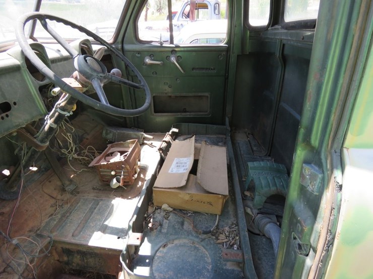 1953-dodge-b-4-b-108-½-ton-pickup-image-9