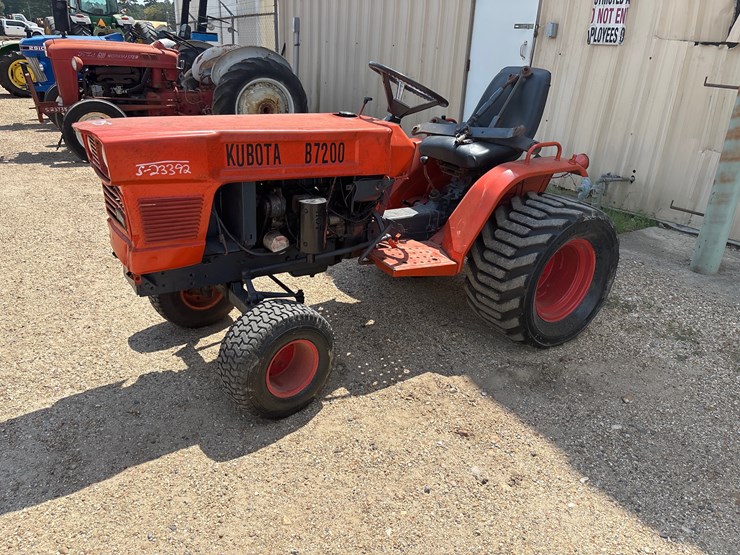 kubota-b7200-image-2