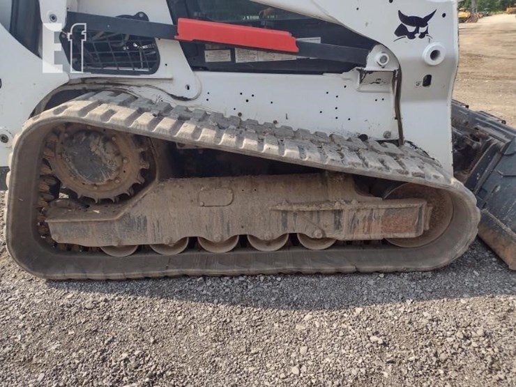 2019-bobcat-t740-image-29