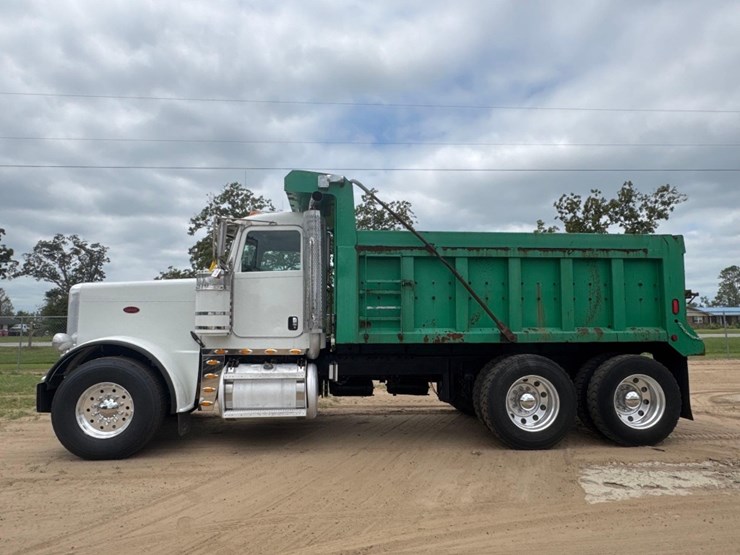 2013-peterbilt-388-image-1